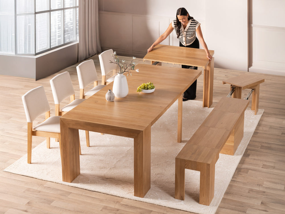 Ausziehbares Esszimmertisch-Set mit zwei Bänken